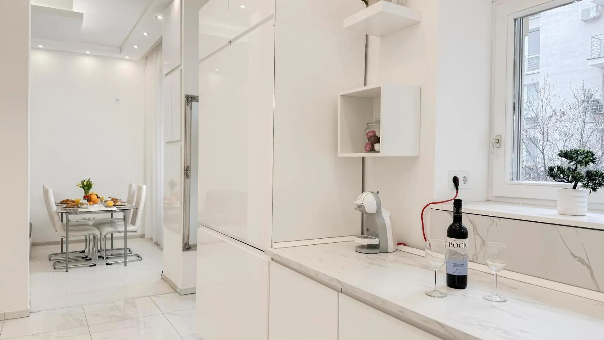 Izabellas Luxury Suite Downtown Budapest Apartment