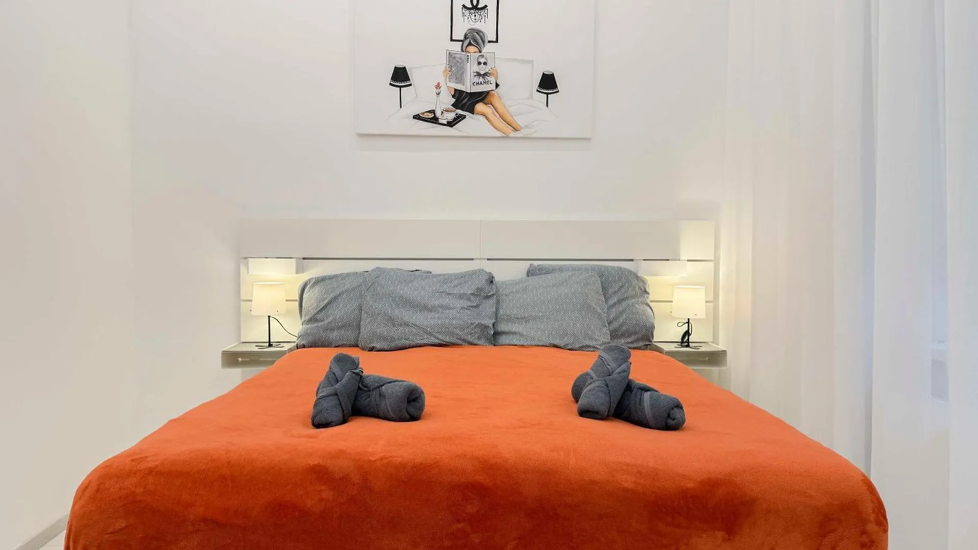 Izabellas Luxury Suite Downtown Budapest Hungary
