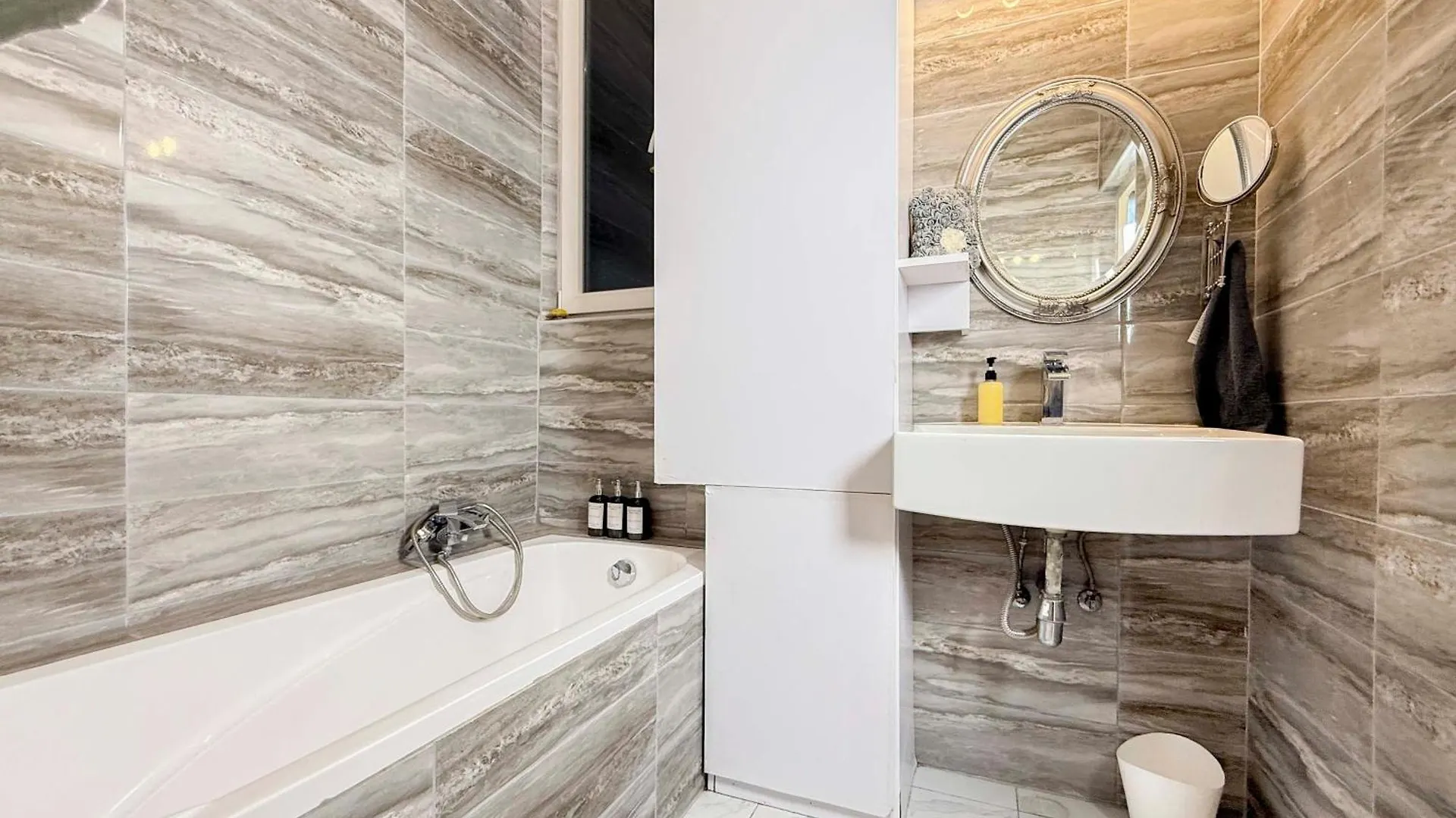 Apartment Izabellas Luxury Suite Downtown Budapest